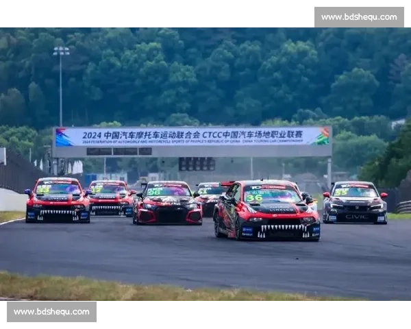 极速赛道争锋巅峰对决 激烈赛车赛事燃爆全场的震撼体验 极速赛道争锋巅峰对决 激烈赛车赛事燃爆全场的震撼体验