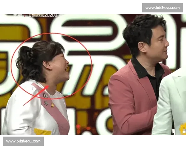 比赛中出现意外状况选手不慎扒裤子引发热议现场气氛尴尬又爆笑